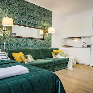 Mgr Ministudio Bitwy Warszawskiej Obok Lotnisko Apartment
